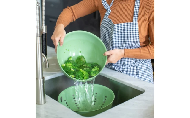 Colador Koziol Palsby Nature Gris Ceniza 6 Colador Koziol Palsby Nature Gris Ceniza - Imagen 4